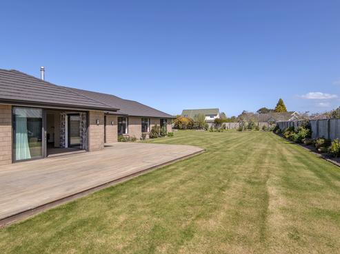 17 Stables Drive, Lincoln