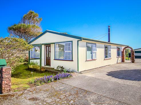 9 Coates Street, Westport