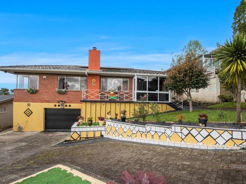 18 Oakland Avenue, Woodhill