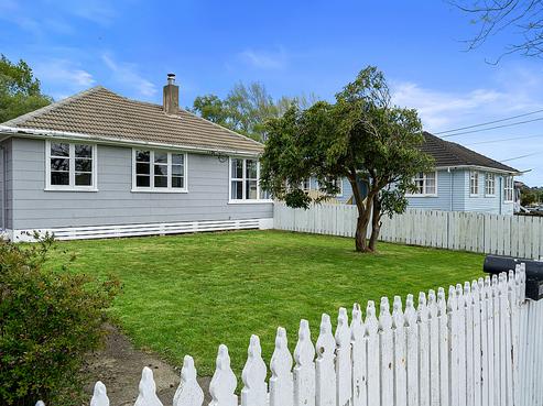 1/98 Strand Crescent, Naenae