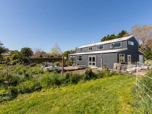 899 State Highway 1, Te Horo