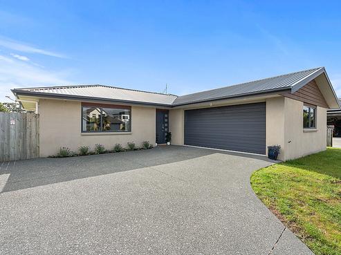 7 Miami Place, One Tree Point