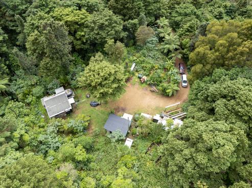 1466 Russell Road, Oakura Coast