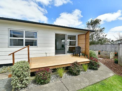 4B Parakai Avenue, Parakai