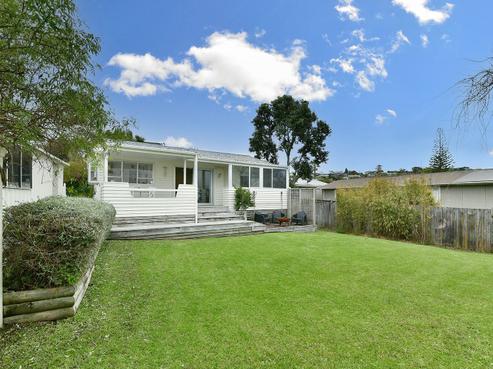 8 Fidelis Avenue, Snells Beach