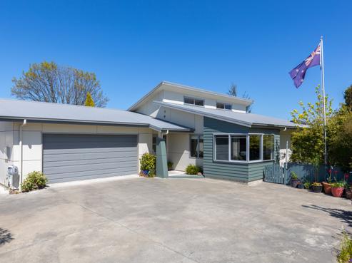 12 Kensington Place, Springlands