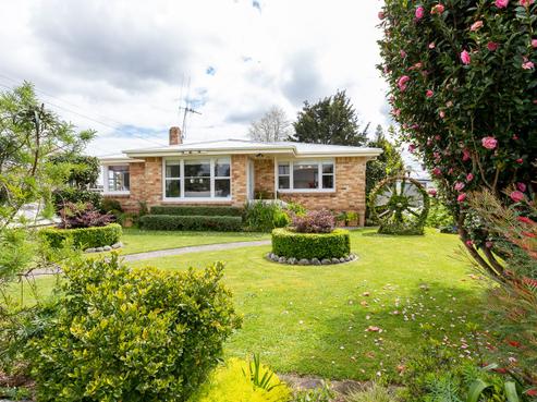 13 Greta Street, Glenview