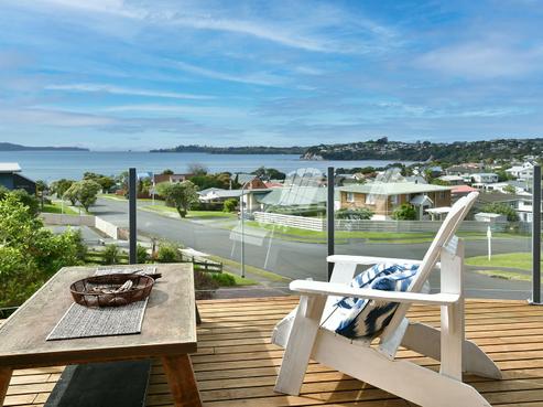 18 Tamatea Drive, Snells Beach