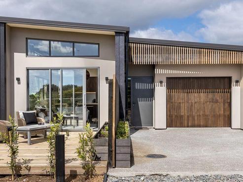 8 Mirek Street, Waikanae