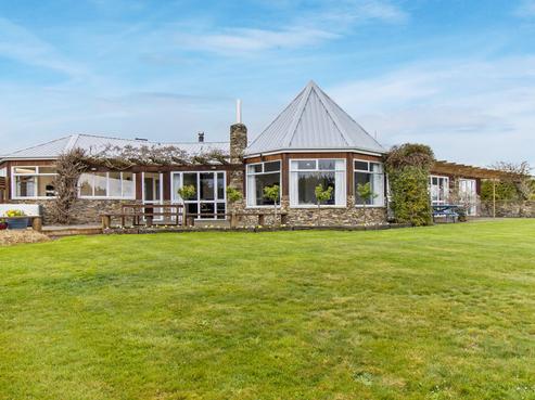 486 Doake Road, Levels