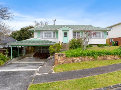 12 Baringa Place, Botany Downs