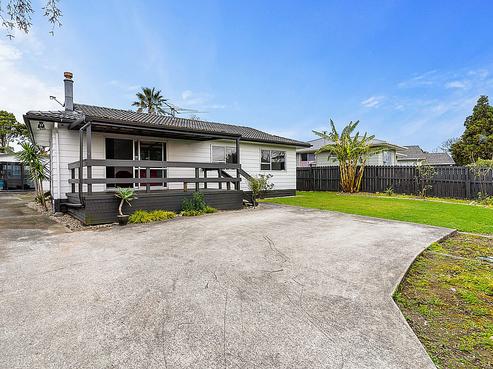 6 Stoll Place, Clendon Park