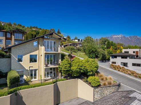9/12 Dublin Street, Queenstown Central
