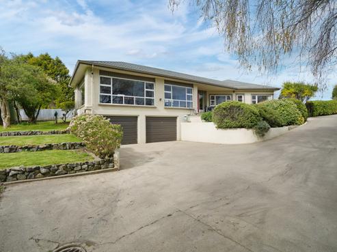 687 North Road, Lorneville