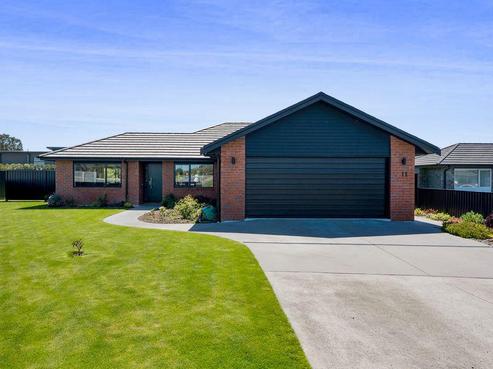 11 Cooke Farm Grove, Waiwhakaiho