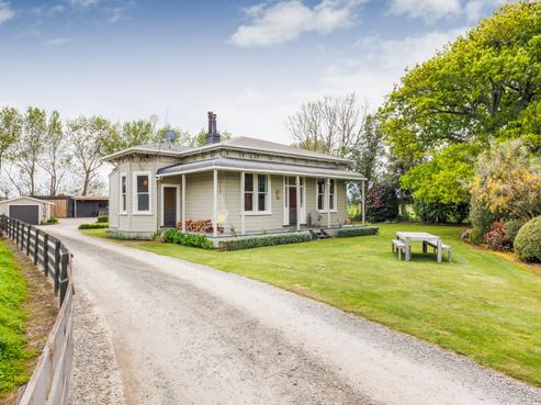 1027 Camerons Line, Feilding