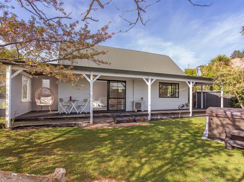 49B Main Road, Redcliffs