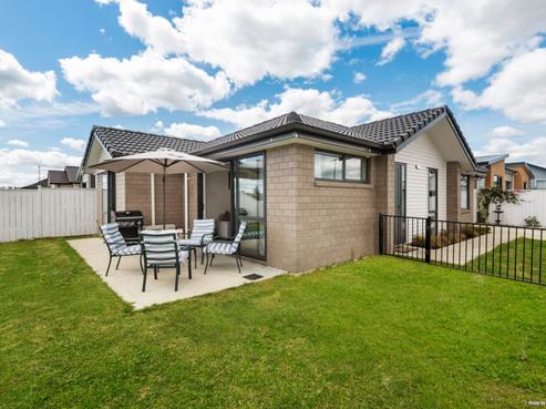 8 Percheron Road, Pukekohe