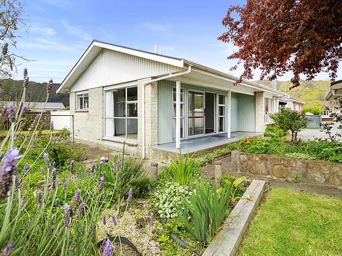 37A Bush Street, Naenae
