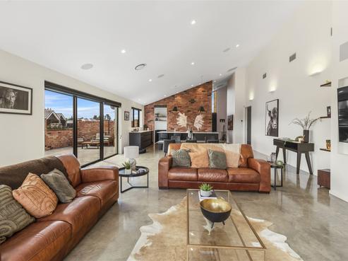 44 Silver Peaks Drive, West Melton