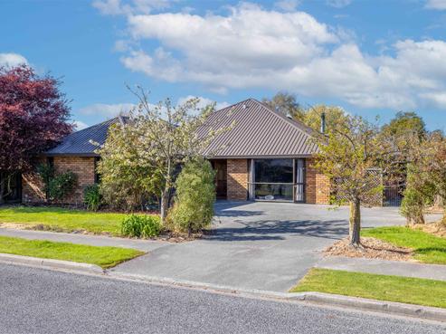 33 Eders Road, Woodend