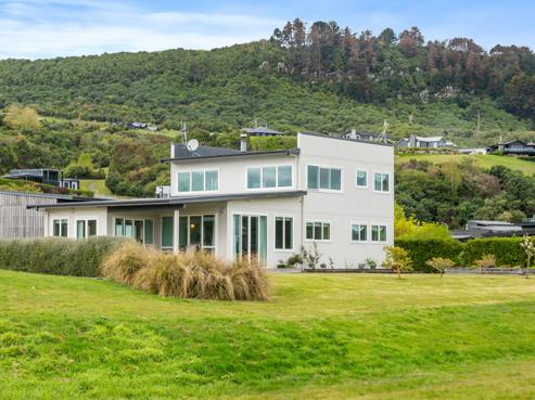 64 Kenrigg Road, Kinloch