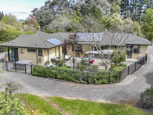 1534 State Highway 5, Eskdale
