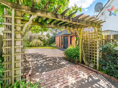 2A Hobbs Grove, Epuni