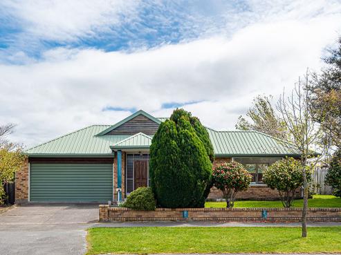 12 Kintyre Drive, Broomfield