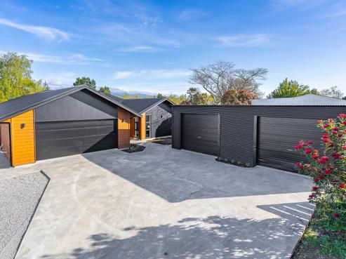 7 Chisholm Place, Carterton
