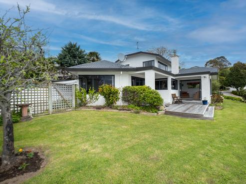 82 Churchill Drive, Taradale