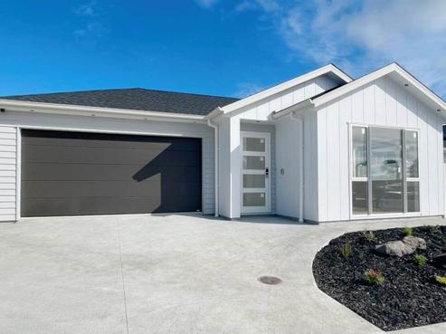 10 Lees Street, Wainui