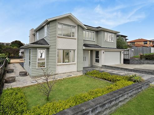 14 Lismore Way, Oteha