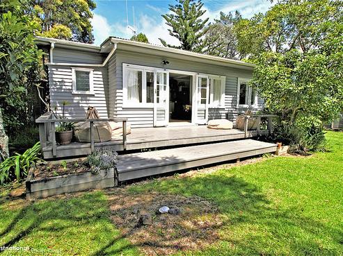7 Mako Avenue, Whiritoa