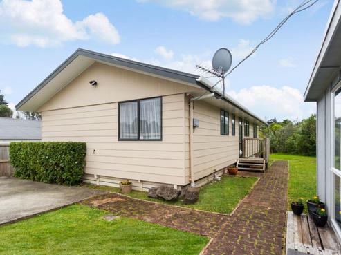 7A Coletta Lane, Te Atatu South
