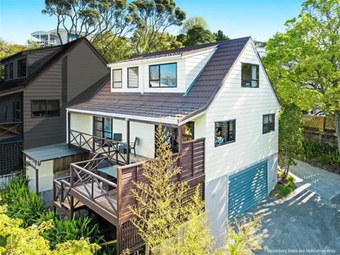 1/685A East Coast Road, Browns Bay