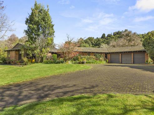 1741 Tikitiki Road, Aria