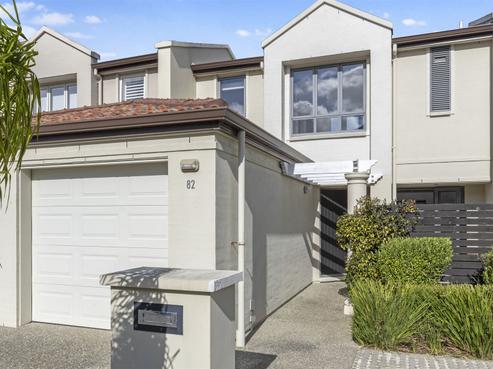 82 Naples Way, Albany Heights