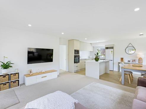 1 Shadon Place, Stanmore Bay