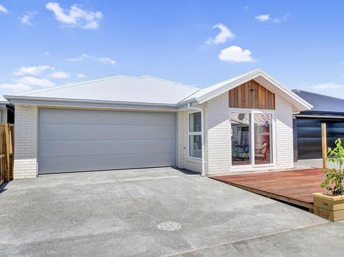 5 Eminence Drive, Northwood