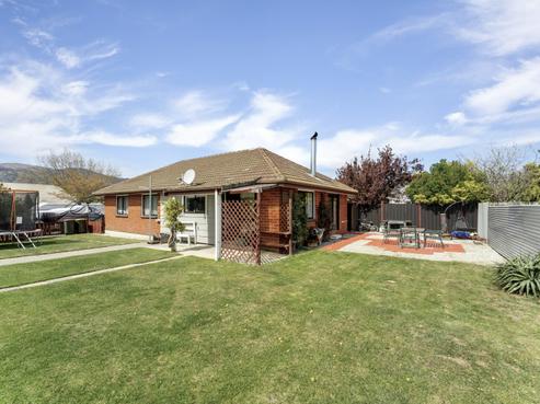 15 Jollys Road, Cromwell