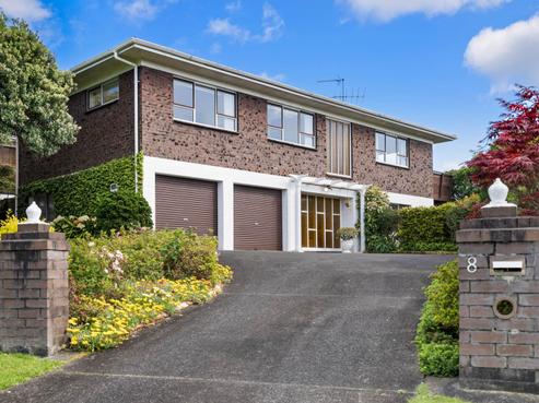 8 Pakira Avenue, Glendene