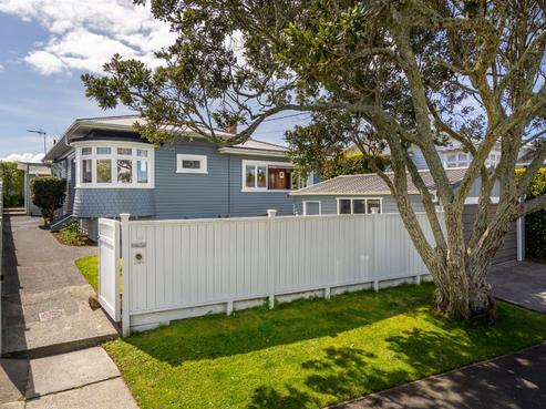 48 Old Lake Road, Narrow Neck