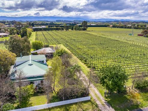 35 Cambridge Road, Martinborough