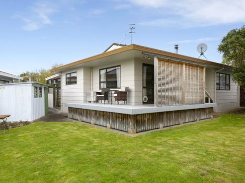 1B Kempton Place, Richmond Heights