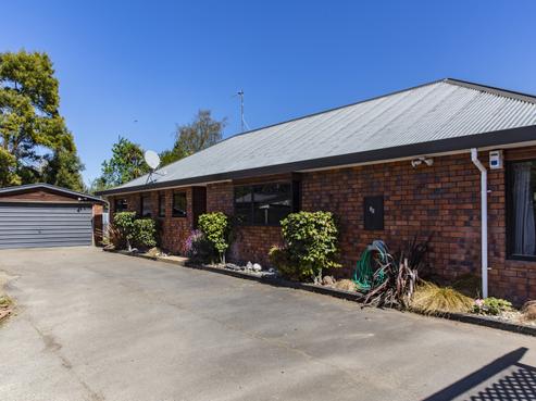 25 Eders Road, Woodend