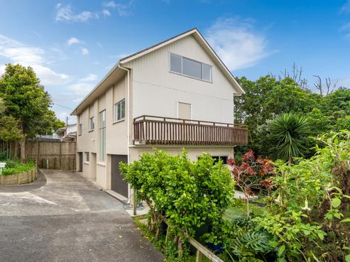 118C Lake Road, Belmont