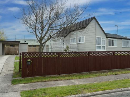 22 Halberg Crescent, Chartwell