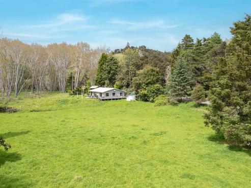 84 Rigden Road, Opua