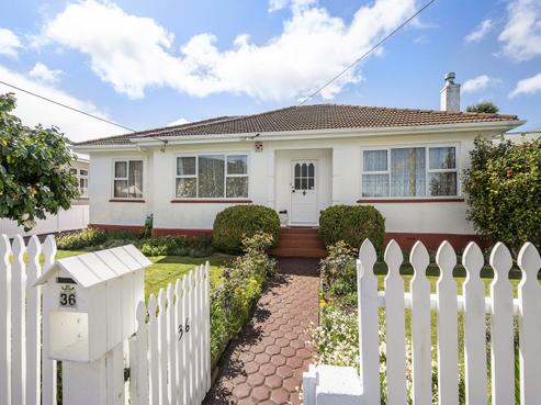 36 Parkvale Road, Karori